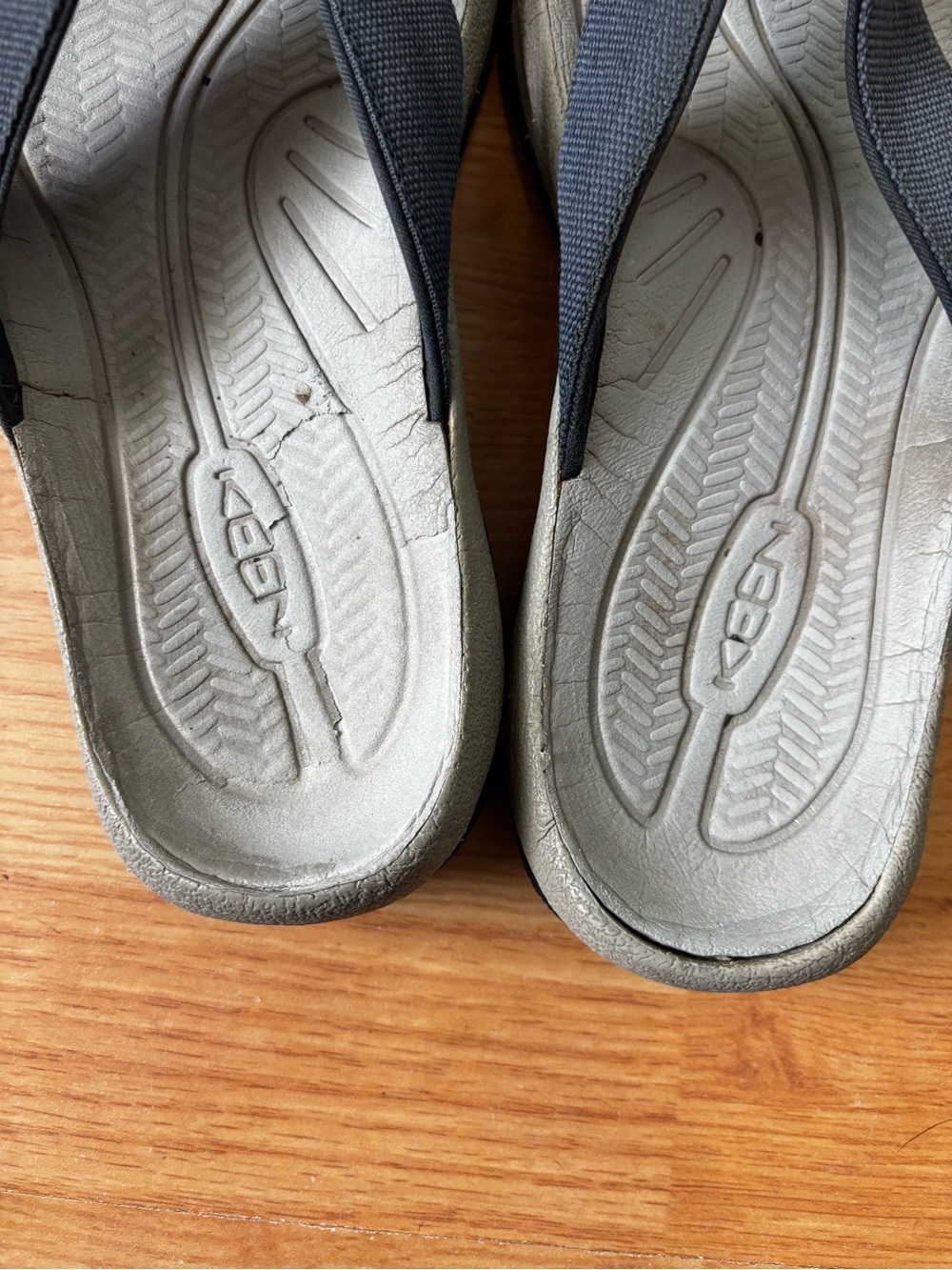 Keen Waimea flip flops toe cover navy women’s 8 beach pool camping summer - Picture 3 of 5
